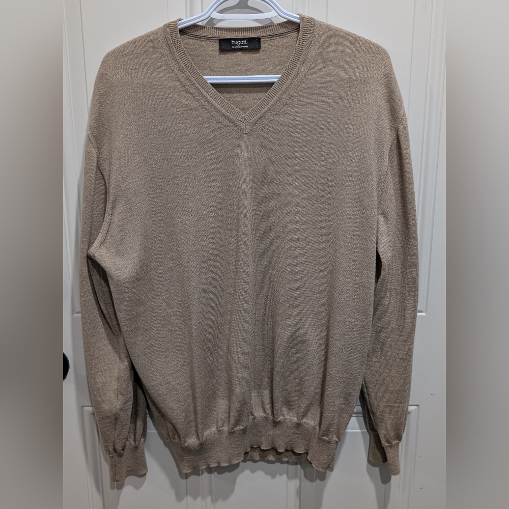 Bugatti Men's Tan V-Neck Sweater